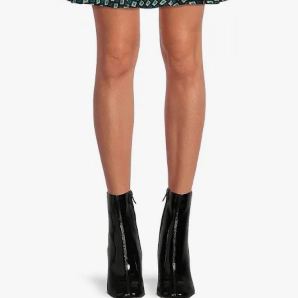 NWT Stylish Geometric Patterned Skirt - Picture 6 of 6